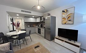 Prestige View 411